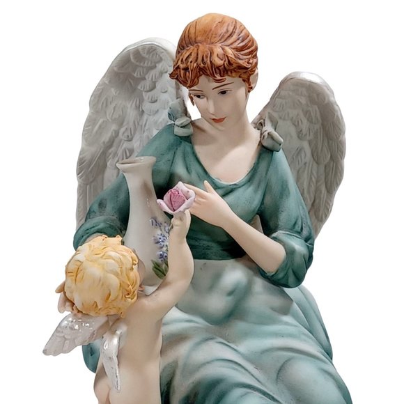 Vtg Victorian Angel Flying Baby Cherub Giving Flowers Statue Figurine Green Gown - Picture 9 of 10